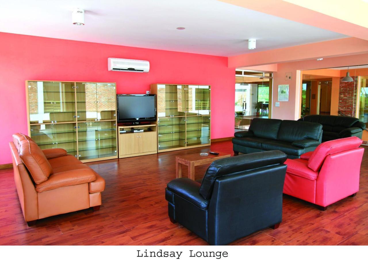 Nazimgarh Garden Resort Sylhet Buitenkant foto